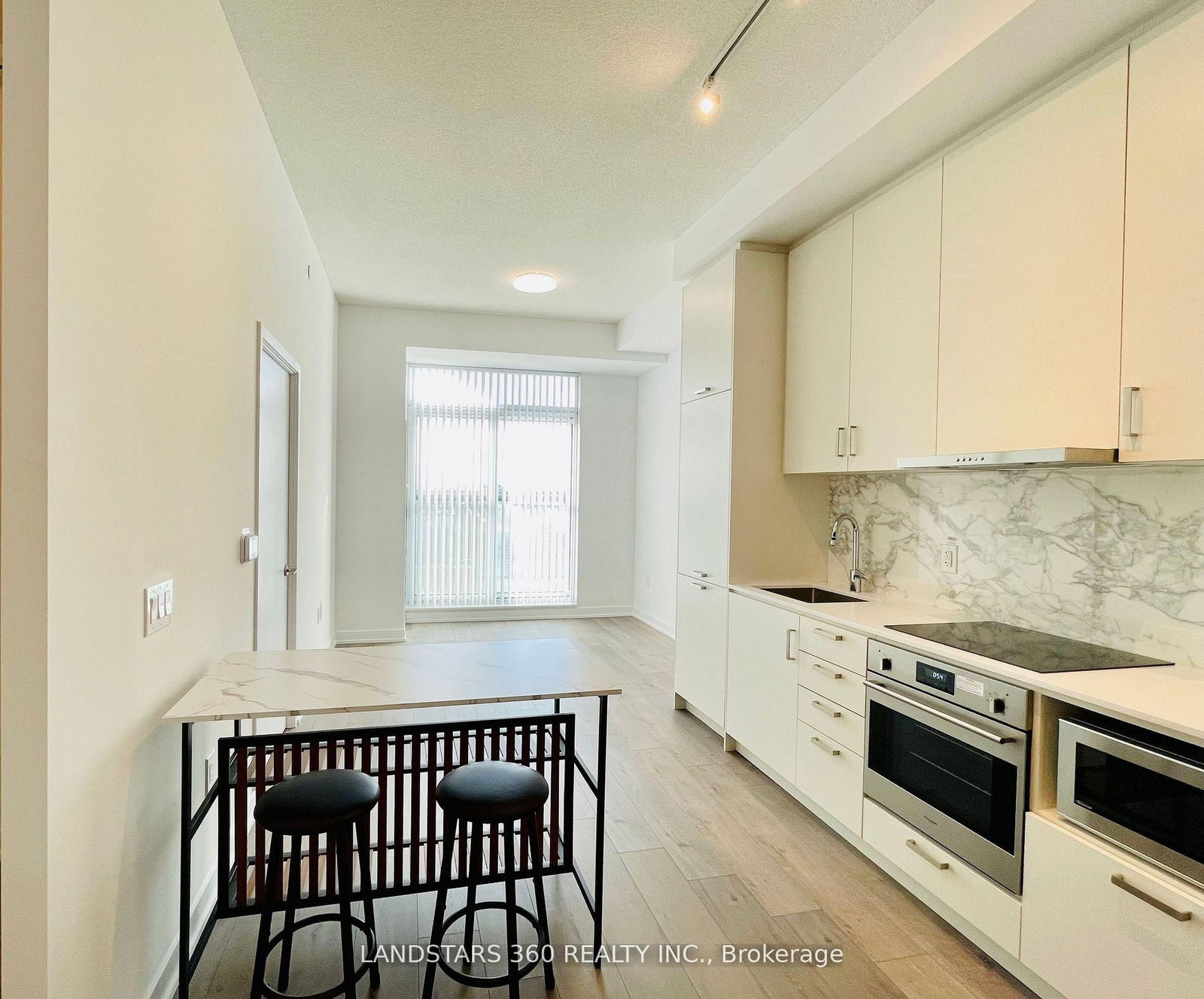 60 Honeycrisp Crescent, Unit 503 - Photo 4