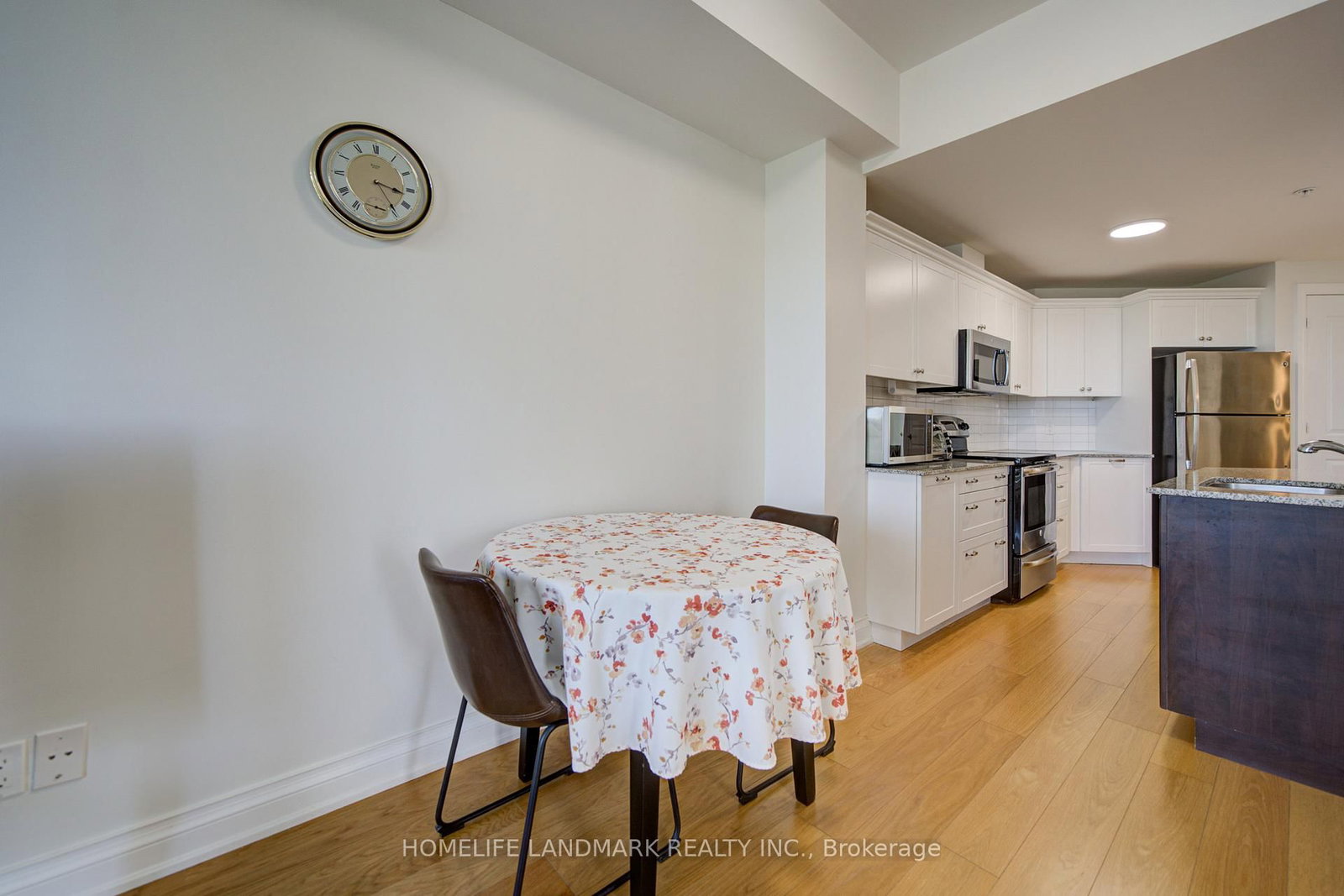 68 Main Street N • #618 • Markham, ON photo 21