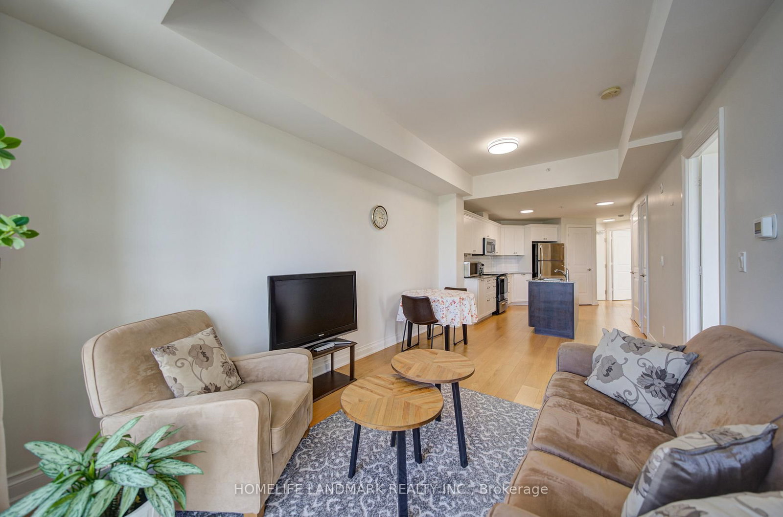 68 Main Street N • #618 • Markham, ON photo 25
