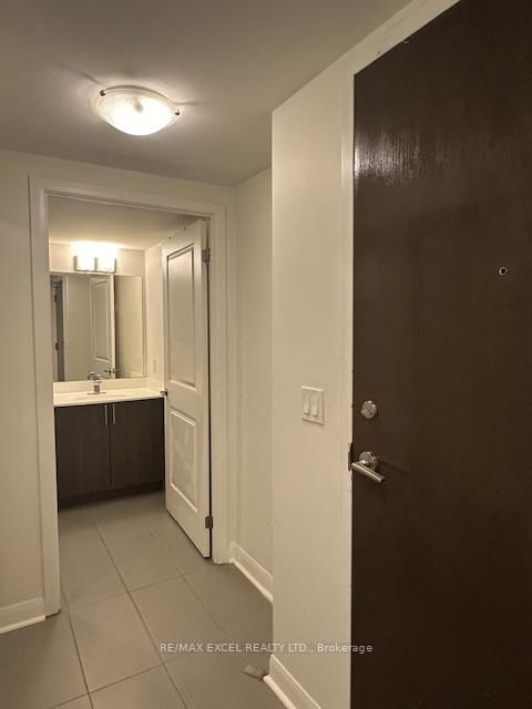 75 Norman Bethune Avenue, Unit 220
