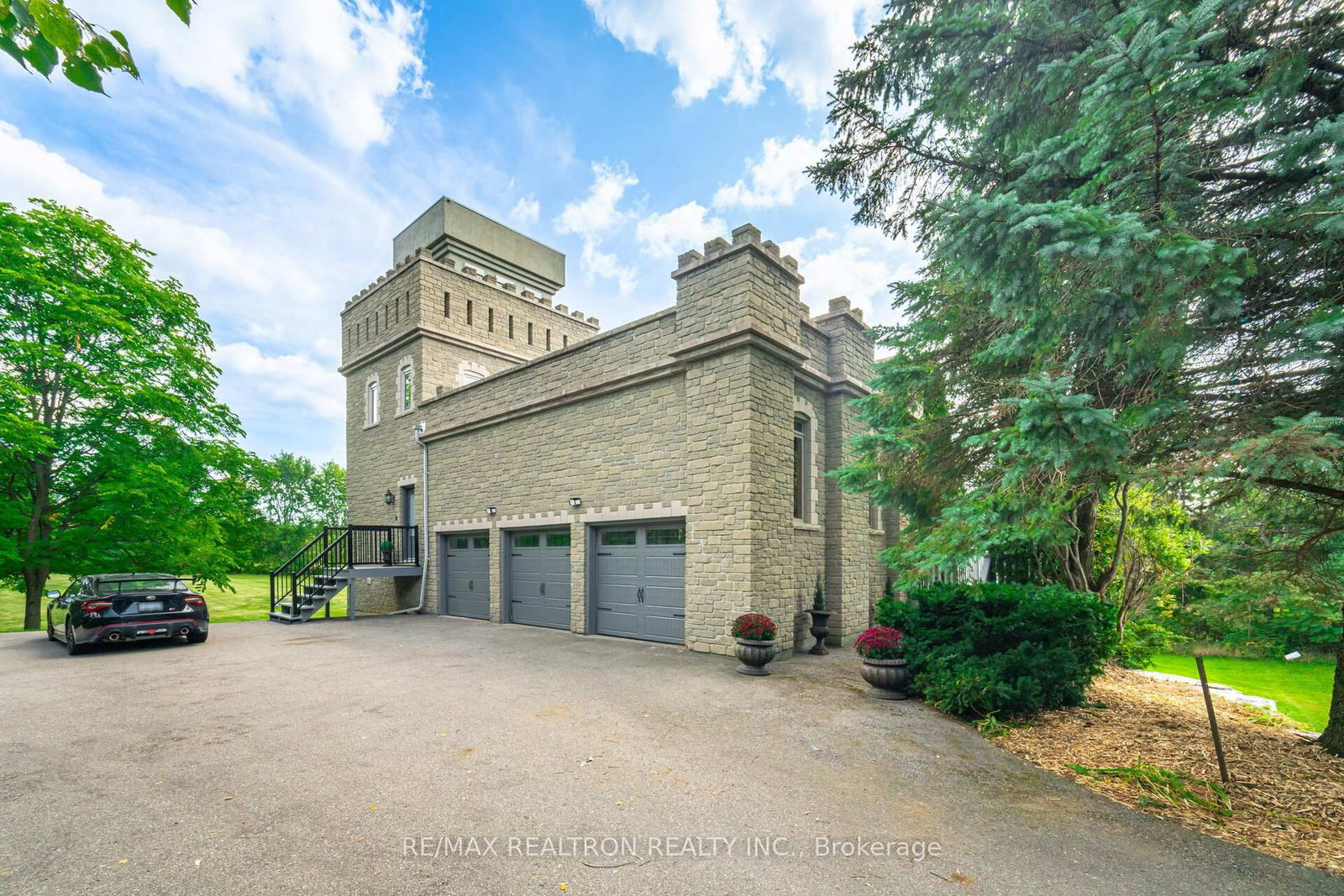 95 Loch Erne Lane • King, ON photo 6