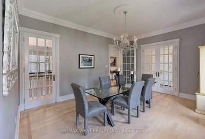 5 Humberview Drive • Vaughan, ON photo 9