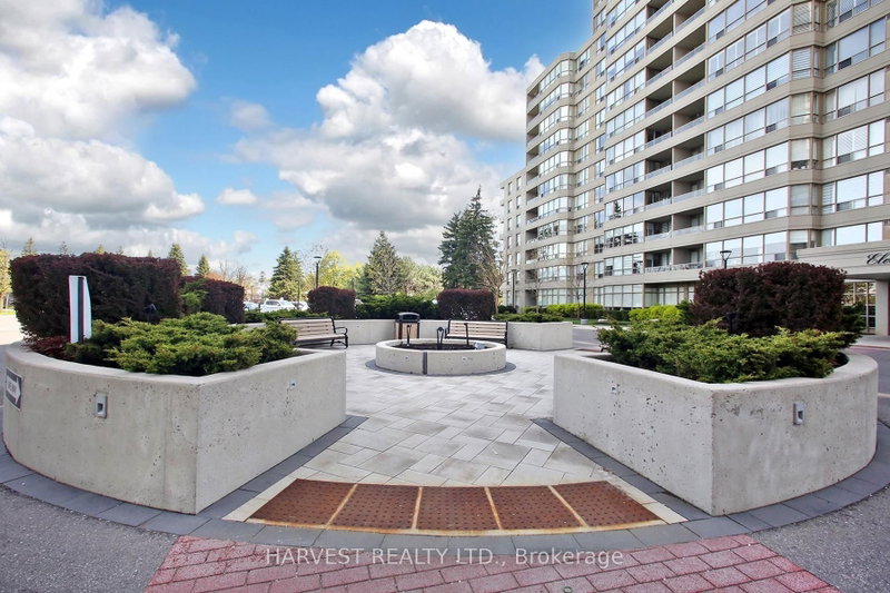 1402 - 7 Townsgate Drive