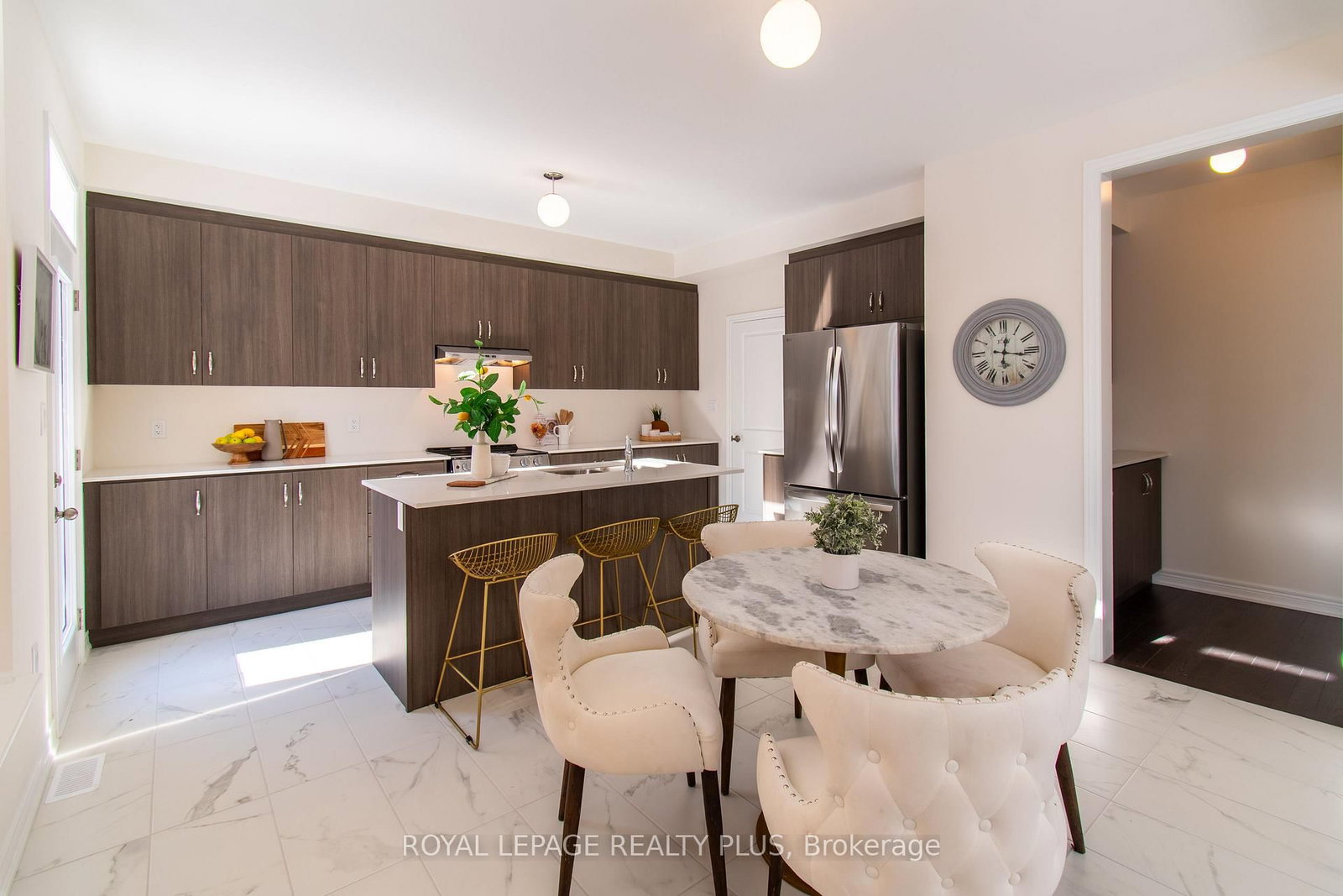 147 Dovedale Drive • Georgina, ON photo 10
