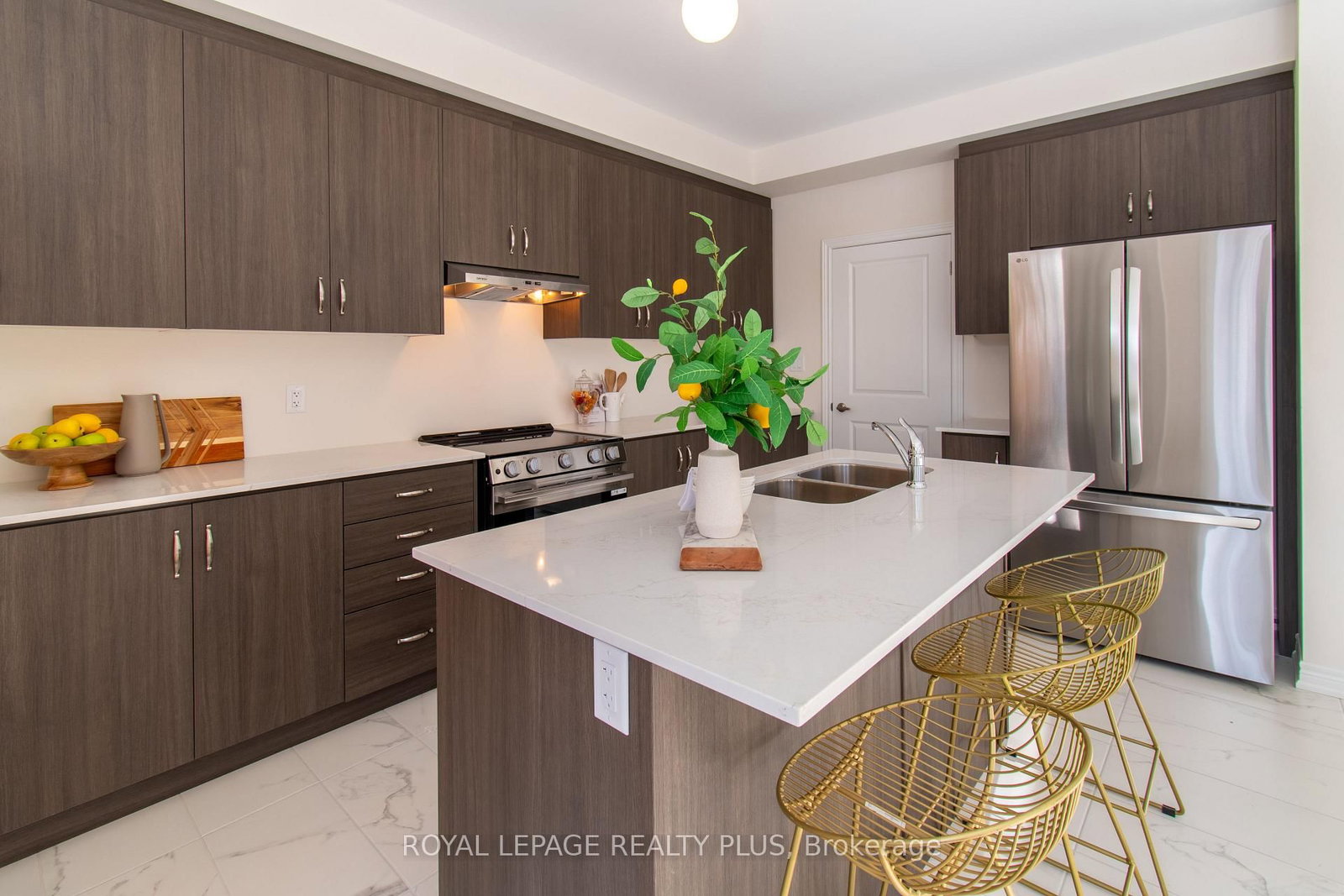 147 Dovedale Drive • Georgina, ON photo 12