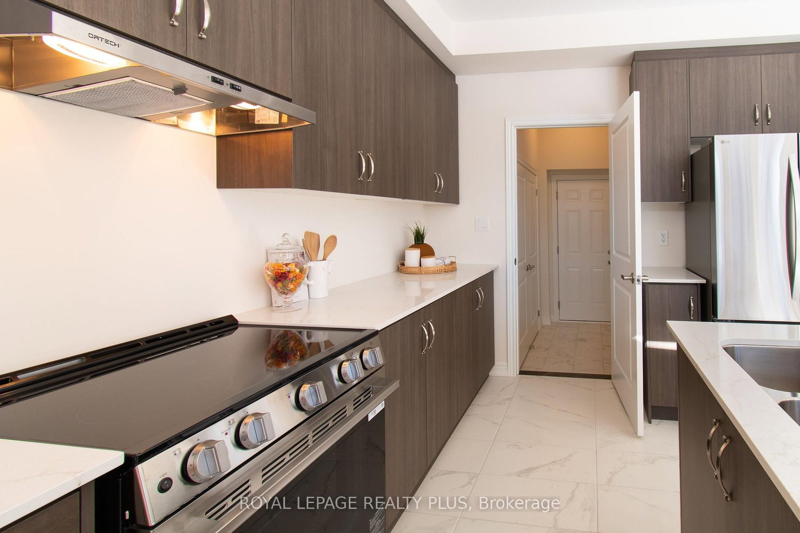 147 Dovedale Drive • Georgina, ON photo 13