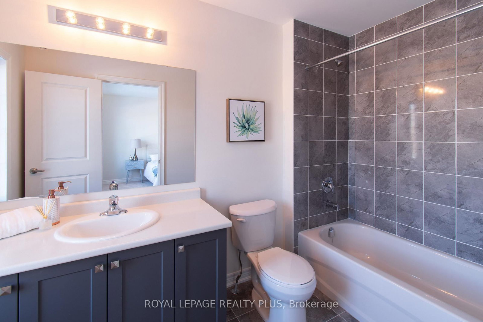147 Dovedale Drive • Georgina, ON photo 24