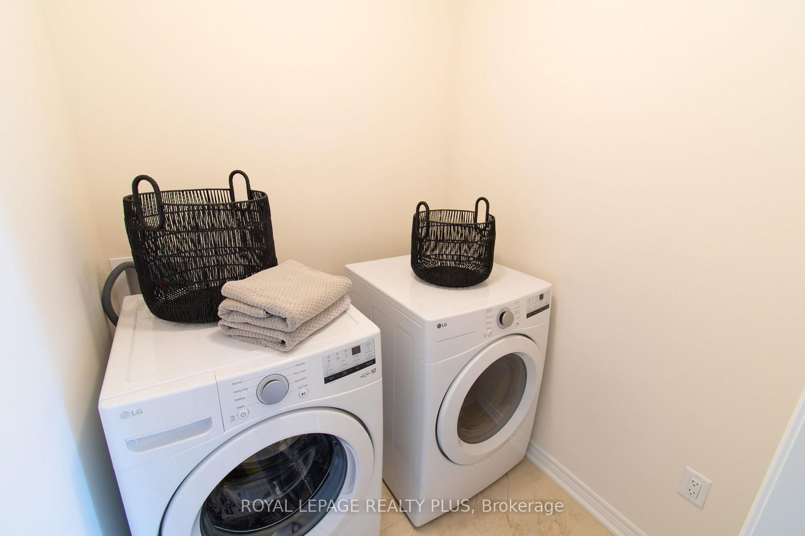 147 Dovedale Drive • Georgina, ON photo 31
