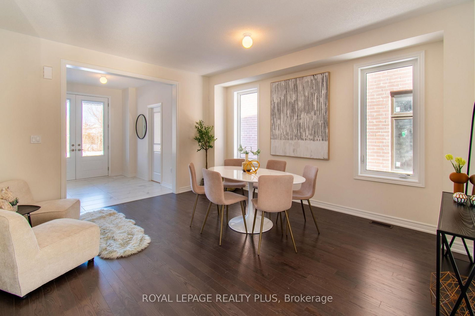 147 Dovedale Drive • Georgina, ON photo 4