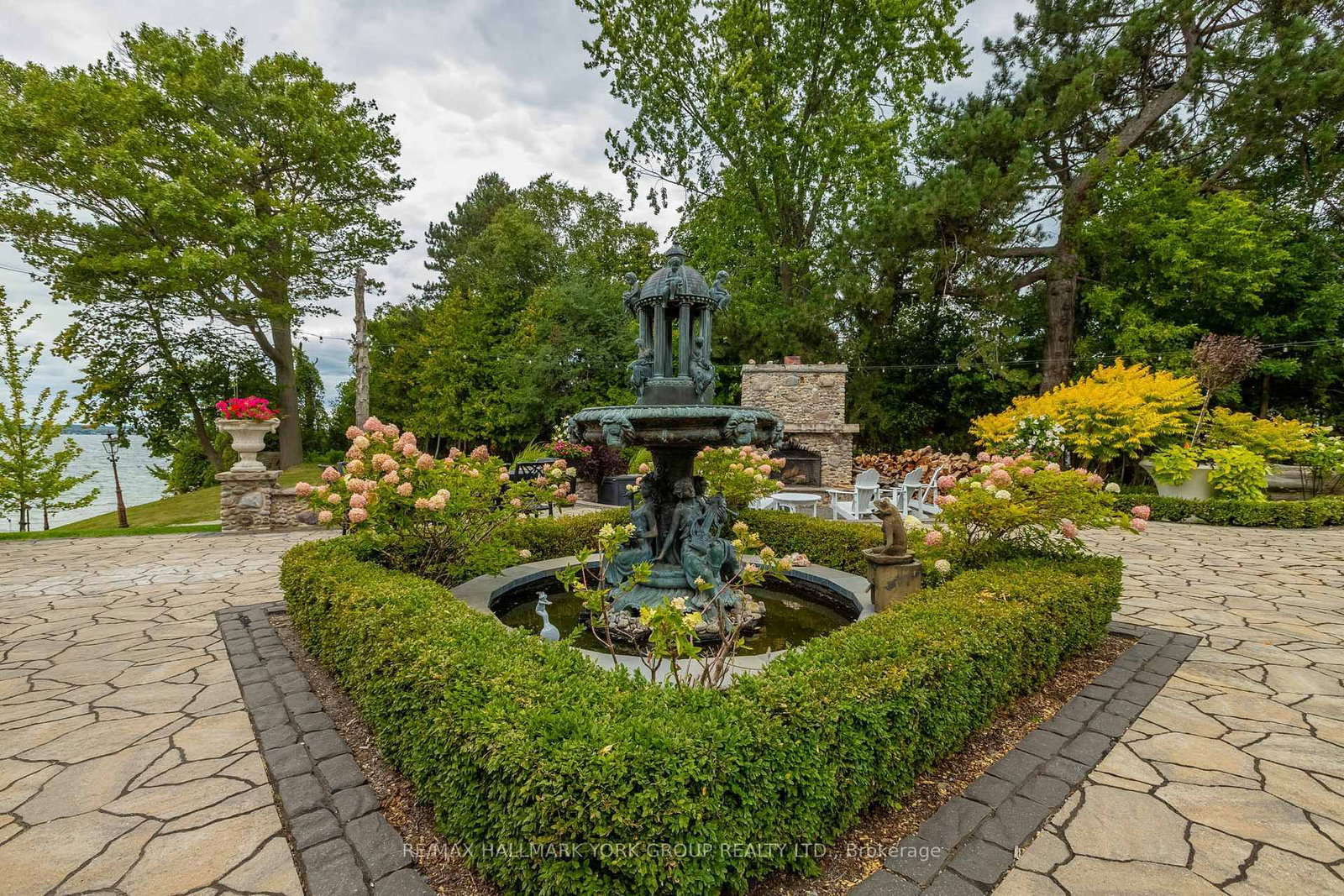 736 N Lake Drive • Georgina, ON photo 12