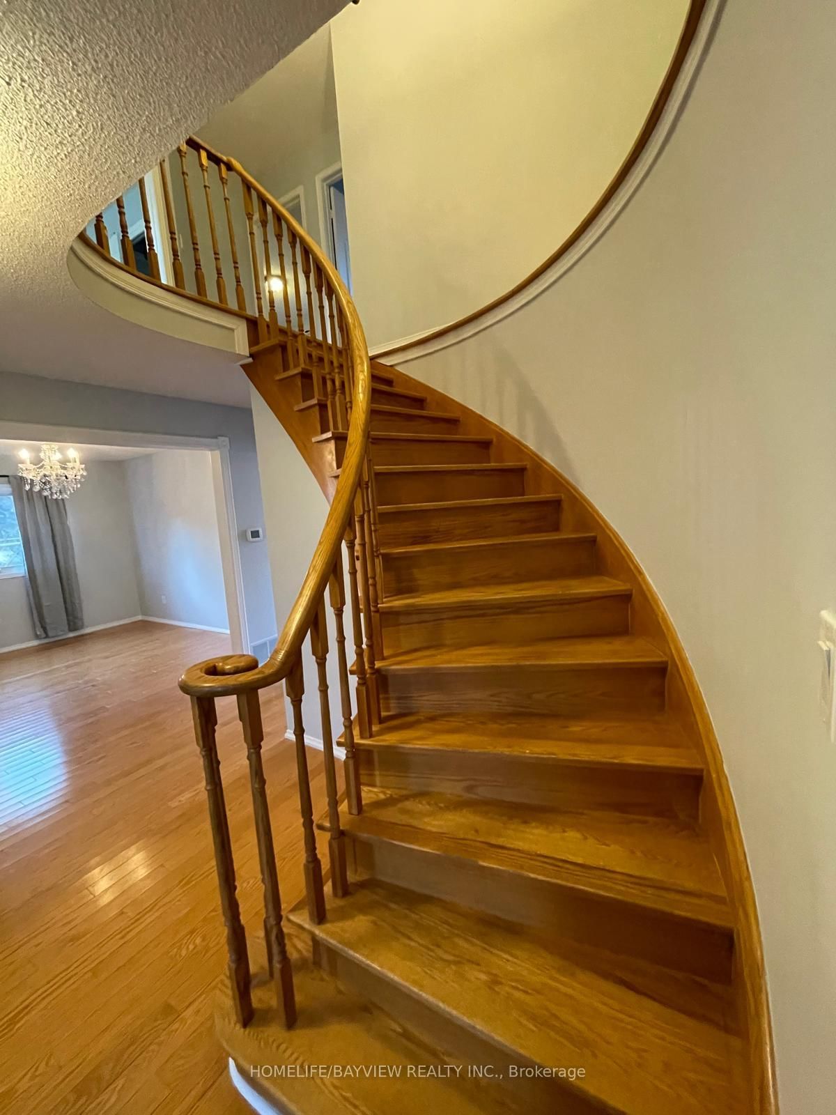 128 Heathwood Heights Drive • Aurora, ON photo 23