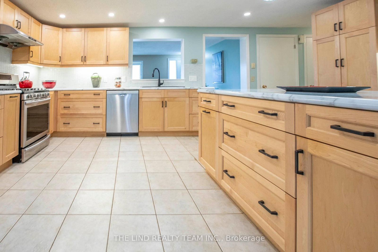 272 Jeff Smith Court • Newmarket, ON photo 12