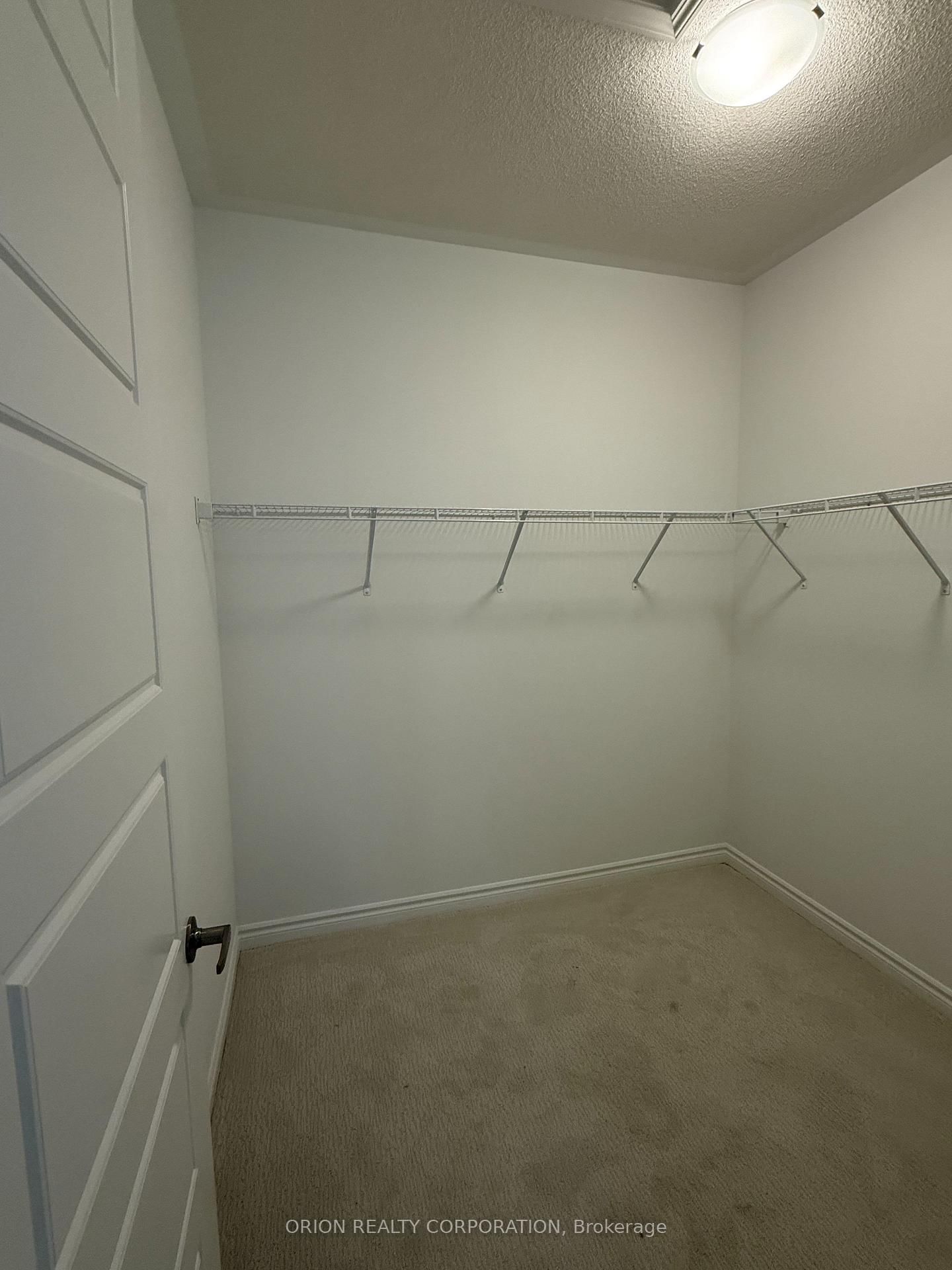 712 Keast Place - Photo 11