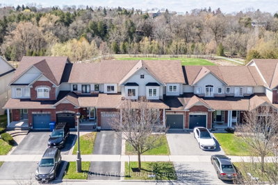 105 Hammill Heights • East Gwillimbury, ON photo 3