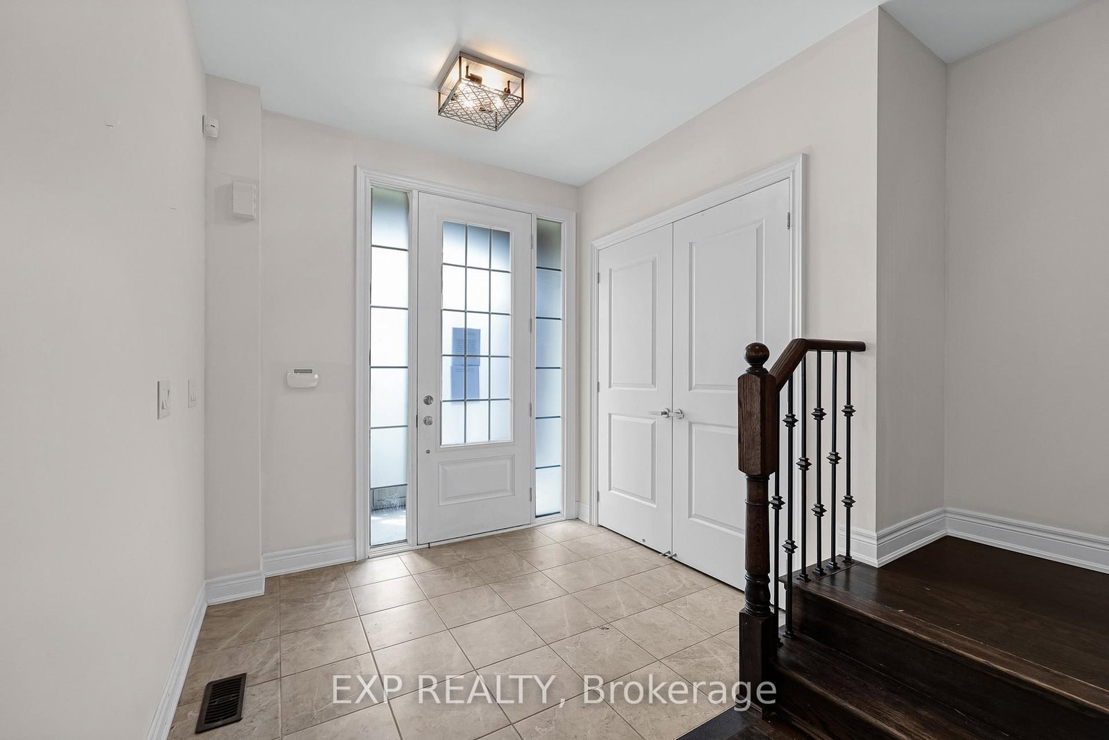 26 Mondial Crescent • East Gwillimbury, ON photo 4
