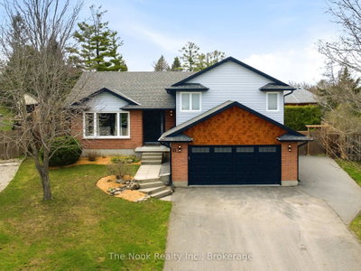 11 Lynn Crescent