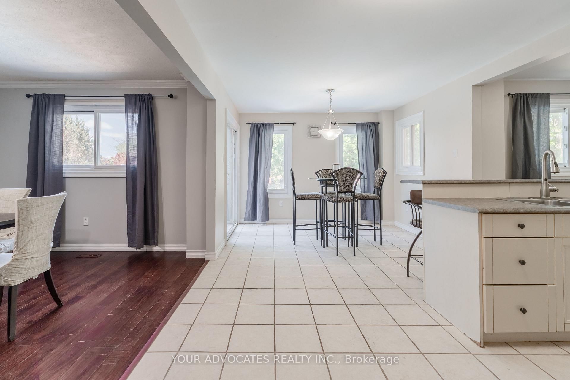 305 HERRIDGE Circle