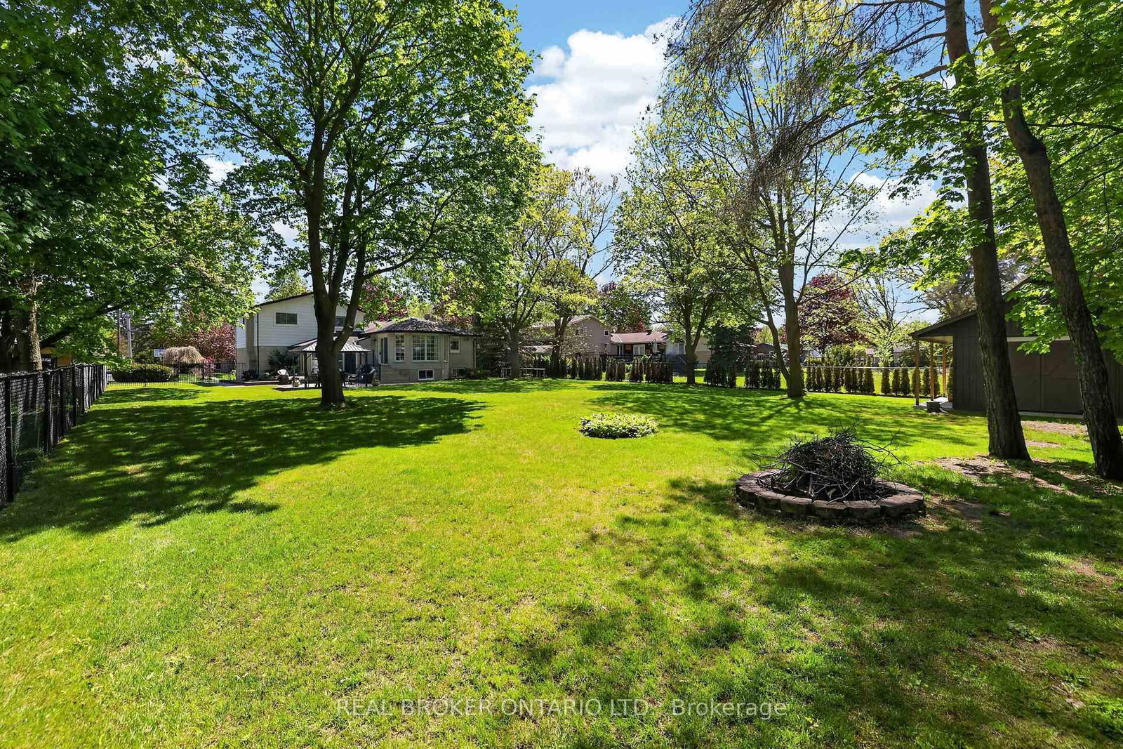 Listing Image 44