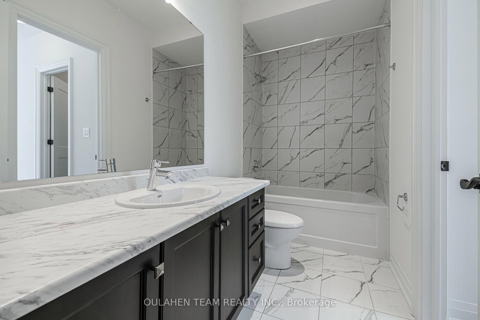 75 West Village Lane • Markham, ON photo 18
