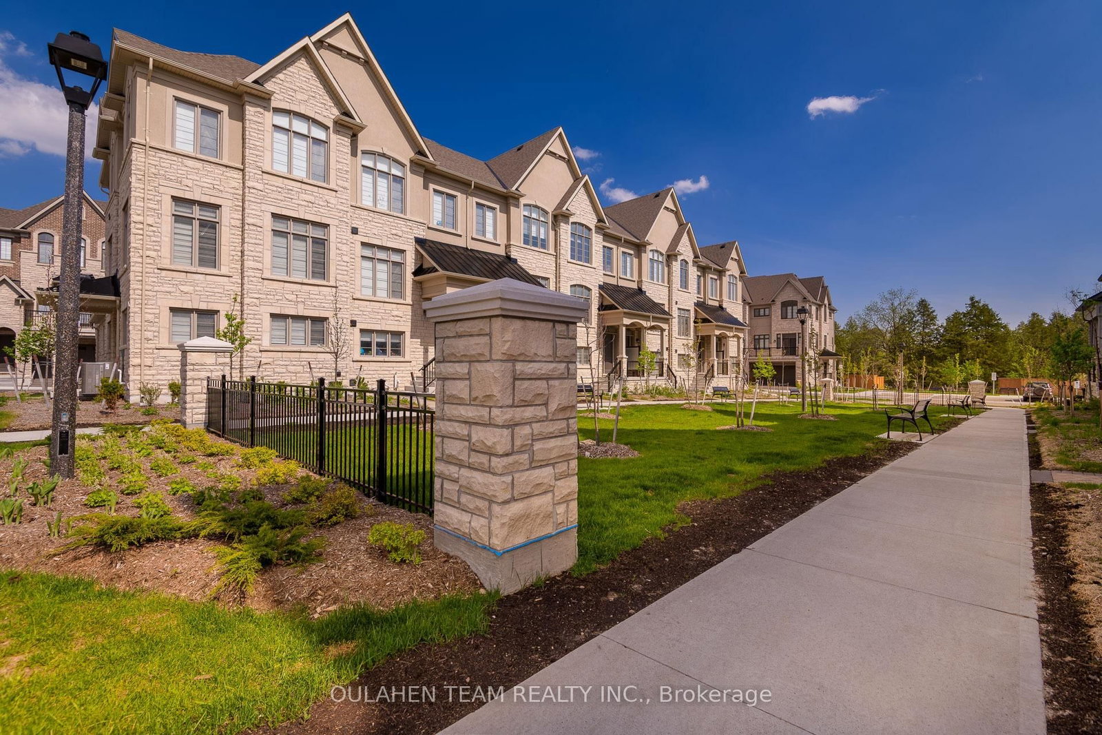 75 West Village Lane • Markham, ON photo 34