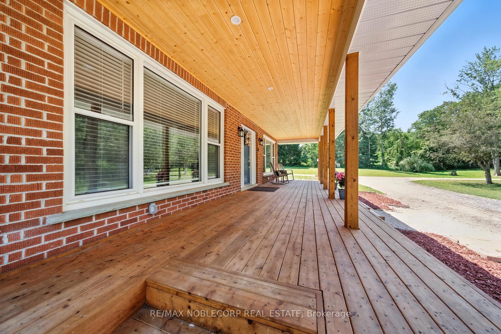2037 15th Side Road • New Tecumseth, ON photo 7