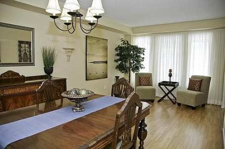 57 Skipton Tr, Aurora, L4G7R3 | Image 3