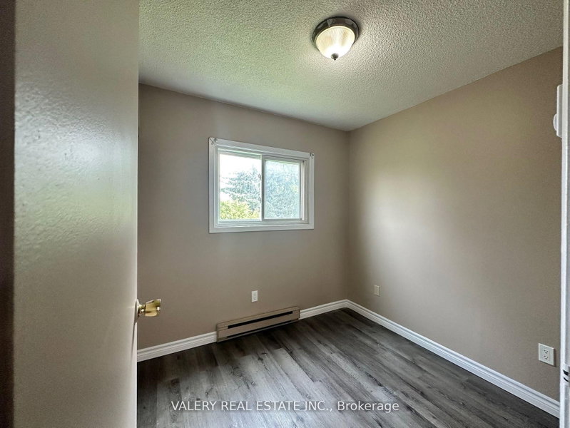 9 - 9 Lowdnes Avenue