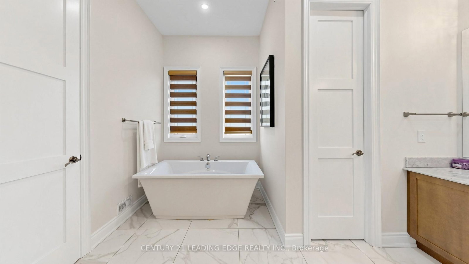 2 Sam Davis Court • Whitchurch-Stouffville, ON photo 30