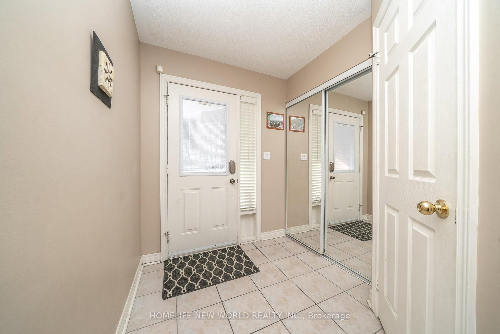 26 Cape Breton Court • Richmond Hill, ON photo 5