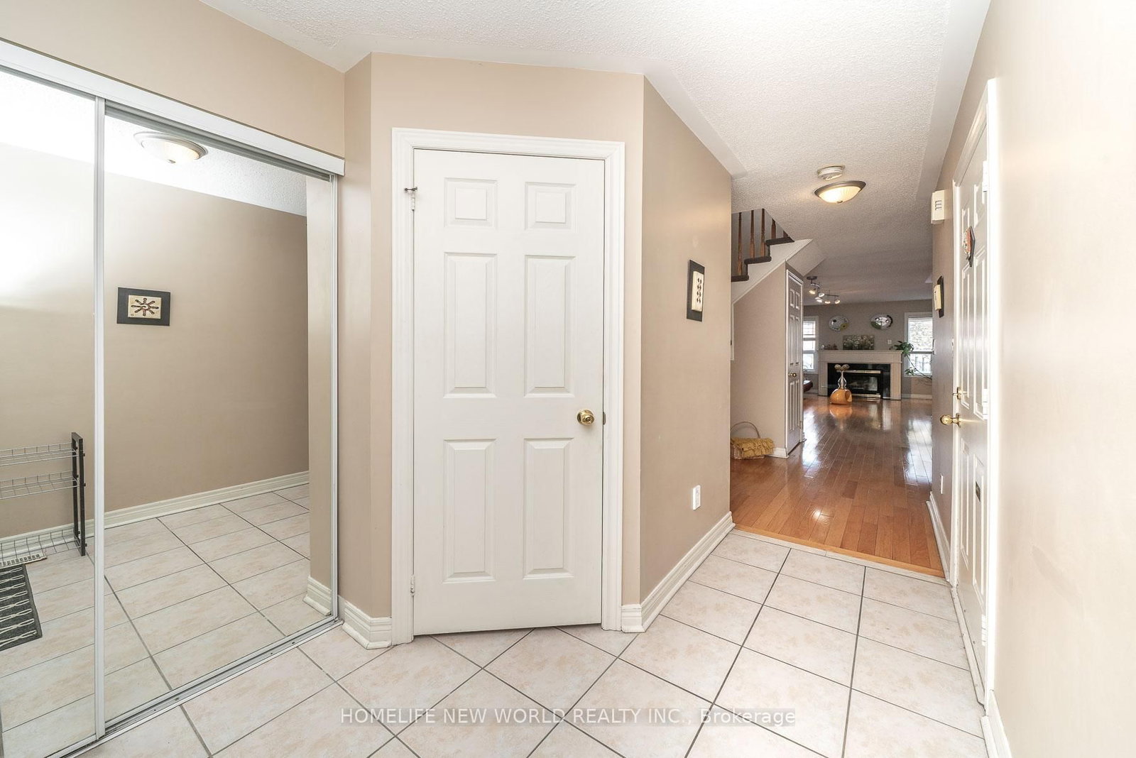 26 Cape Breton Court • Richmond Hill, ON photo 6