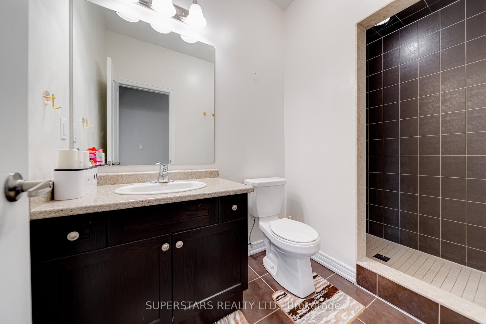 8 Villa Ada Drive • Markham, ON photo 15