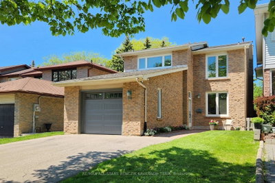 Detached House in Markham Village