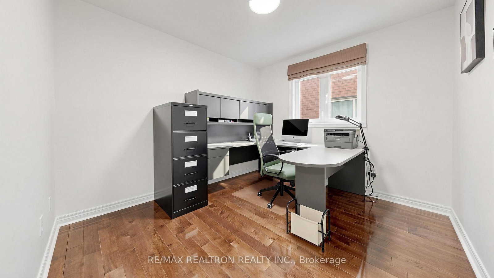 6 Loyal Blue Crescent • Richmond Hill, ON photo 15