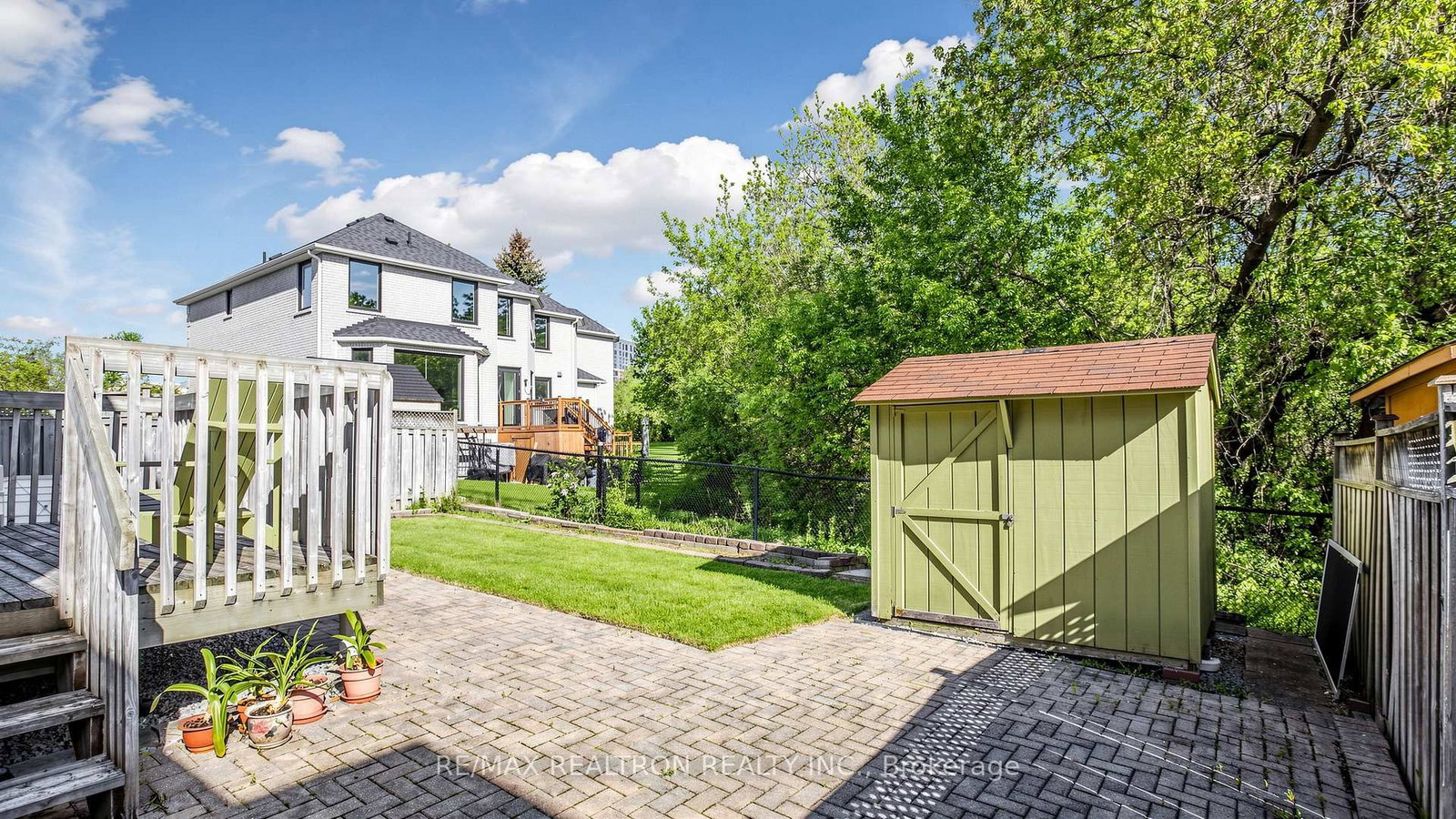 6 Loyal Blue Crescent • Richmond Hill, ON photo 42