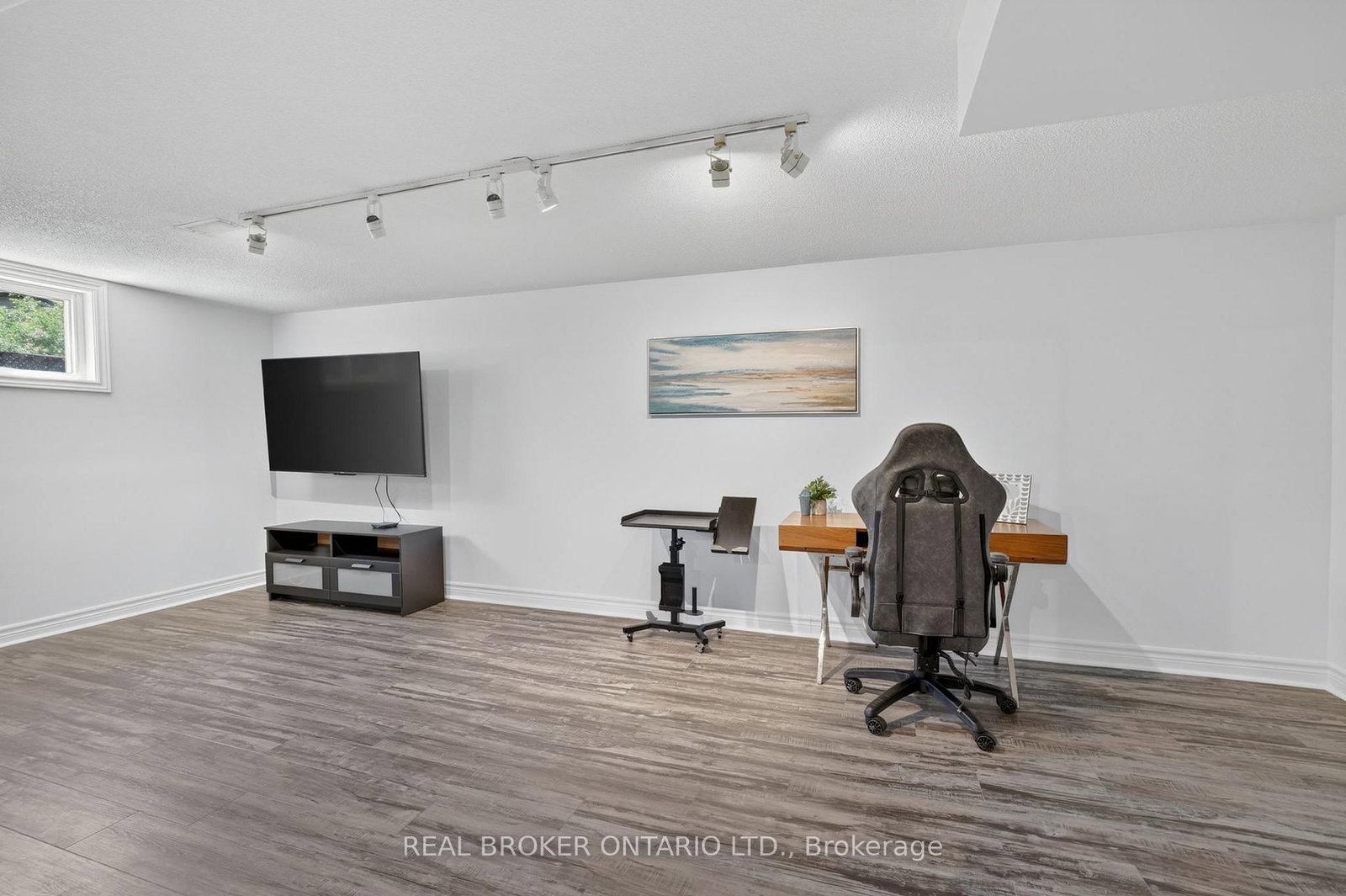 128 Olive Street • East Gwillimbury, ON photo 23
