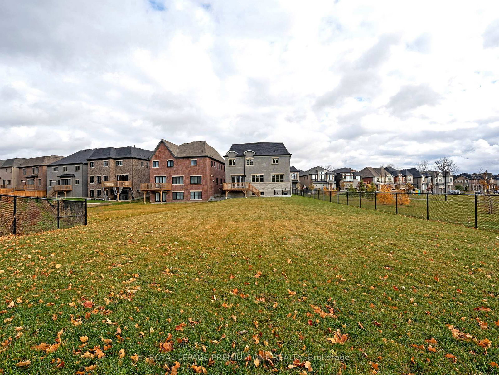 130 Cannes Avenue • Vaughan, ON photo 13