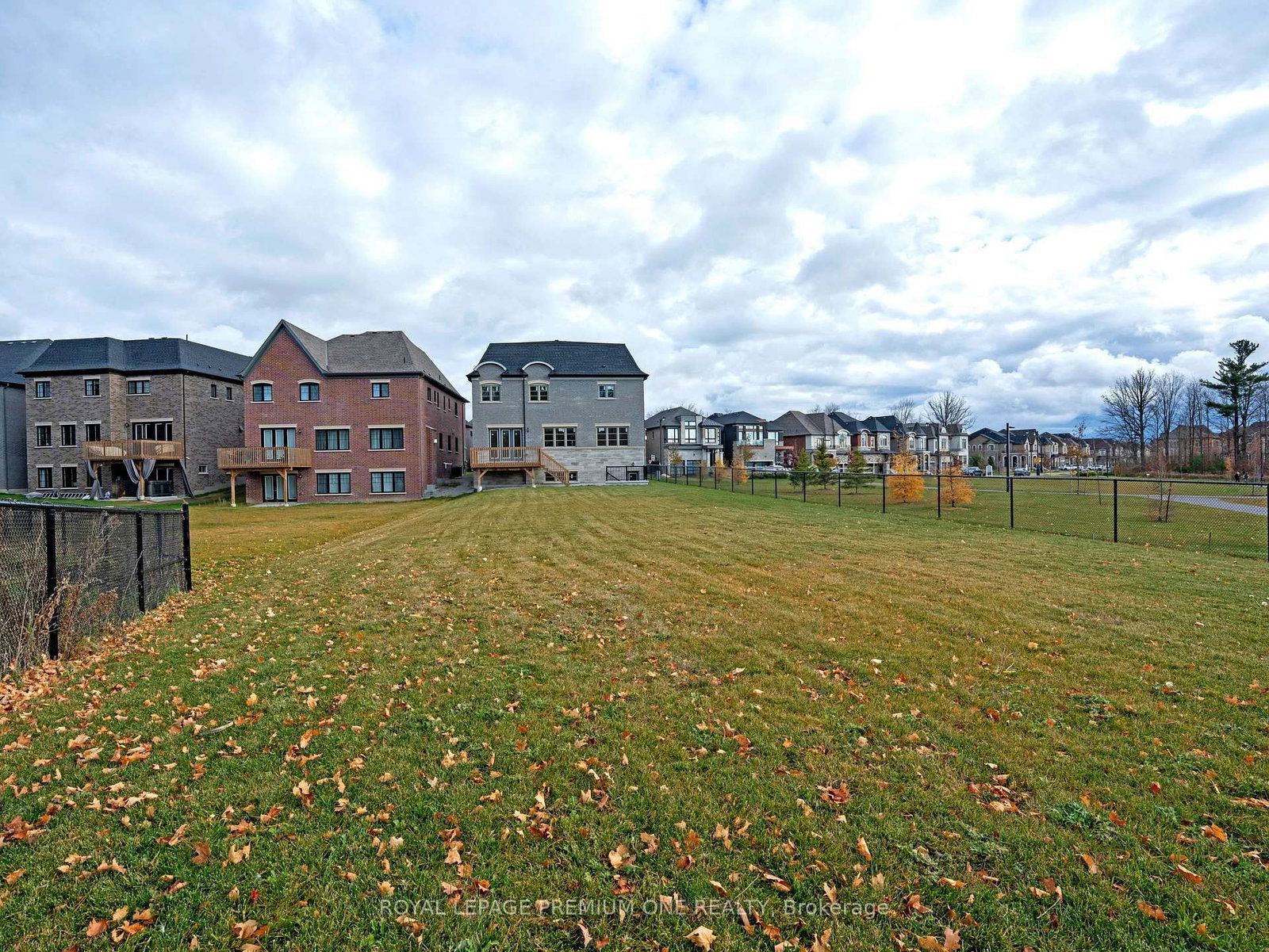 130 Cannes Avenue • Vaughan, ON photo 15