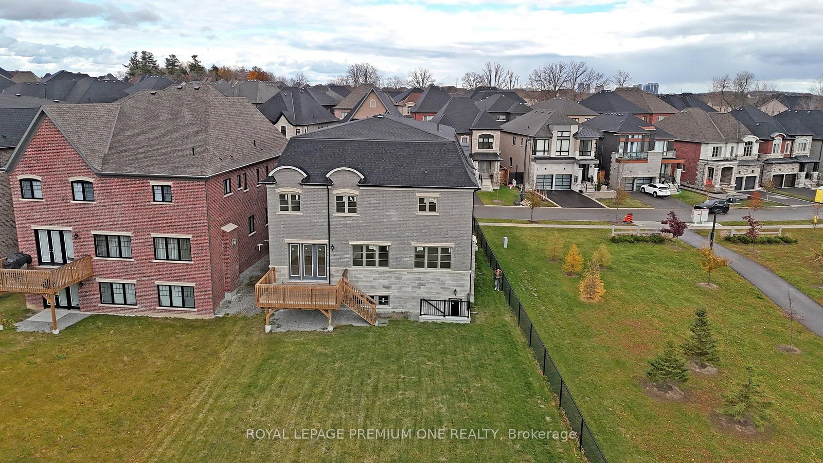 130 Cannes Avenue • Vaughan, ON photo 16