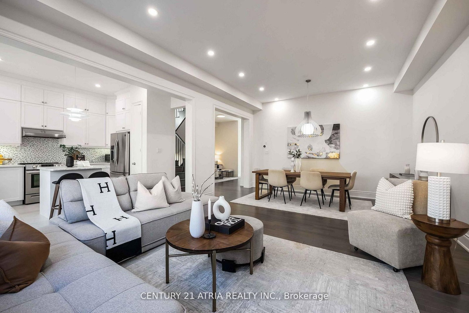 109 Vantage Loop • Newmarket, ON photo 10