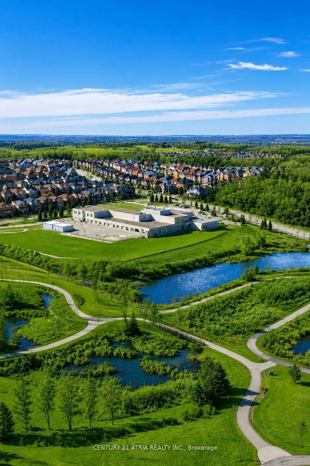 109 Vantage Loop • Newmarket, ON photo 3