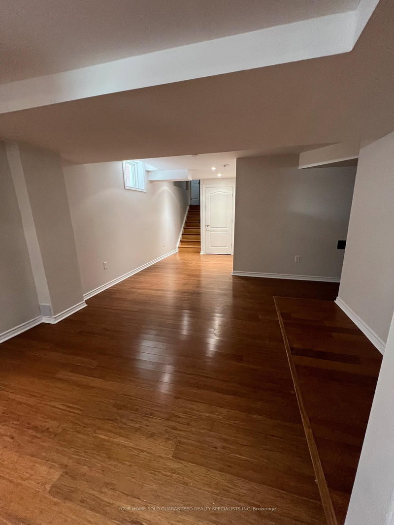 74 Bulmer Crescent