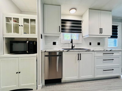 1 Nectarine Court • Innisfil, ON photo 7