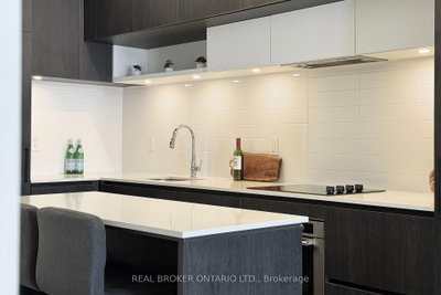 Unit 404 — 11 Steckley House Lane — photo 6