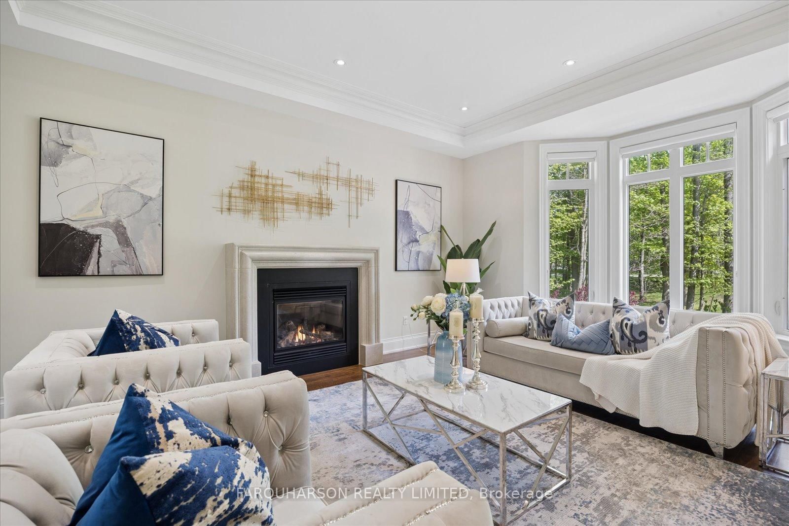 19 Glenhill Trail • Whitchurch-Stouffville, ON photo 10