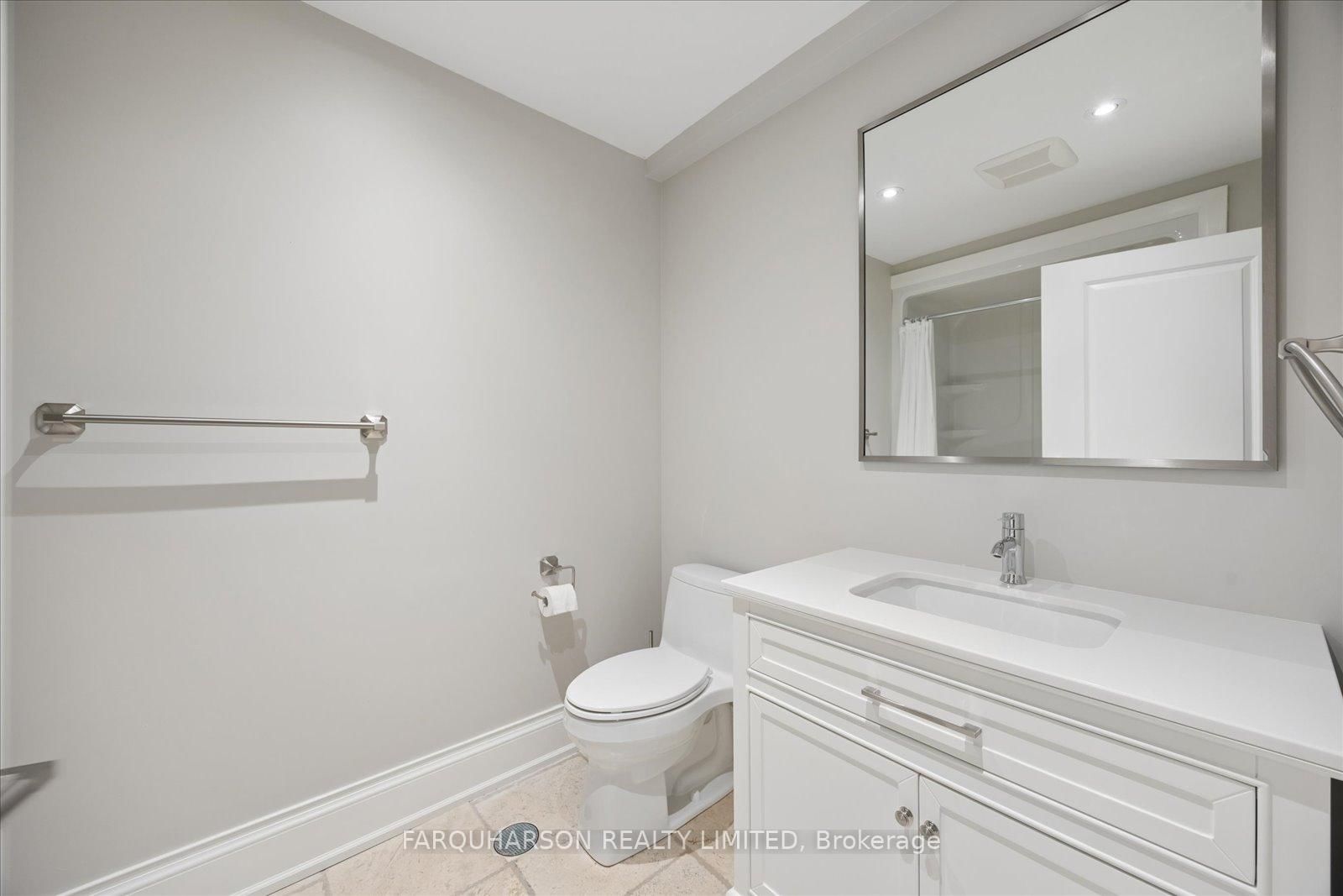 19 Glenhill Trail • Whitchurch-Stouffville, ON photo 27