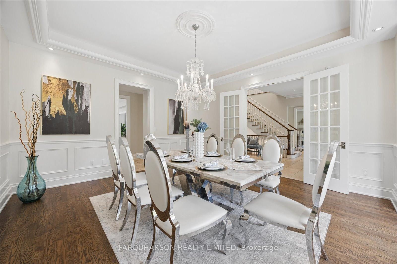 19 Glenhill Trail • Whitchurch-Stouffville, ON photo 8