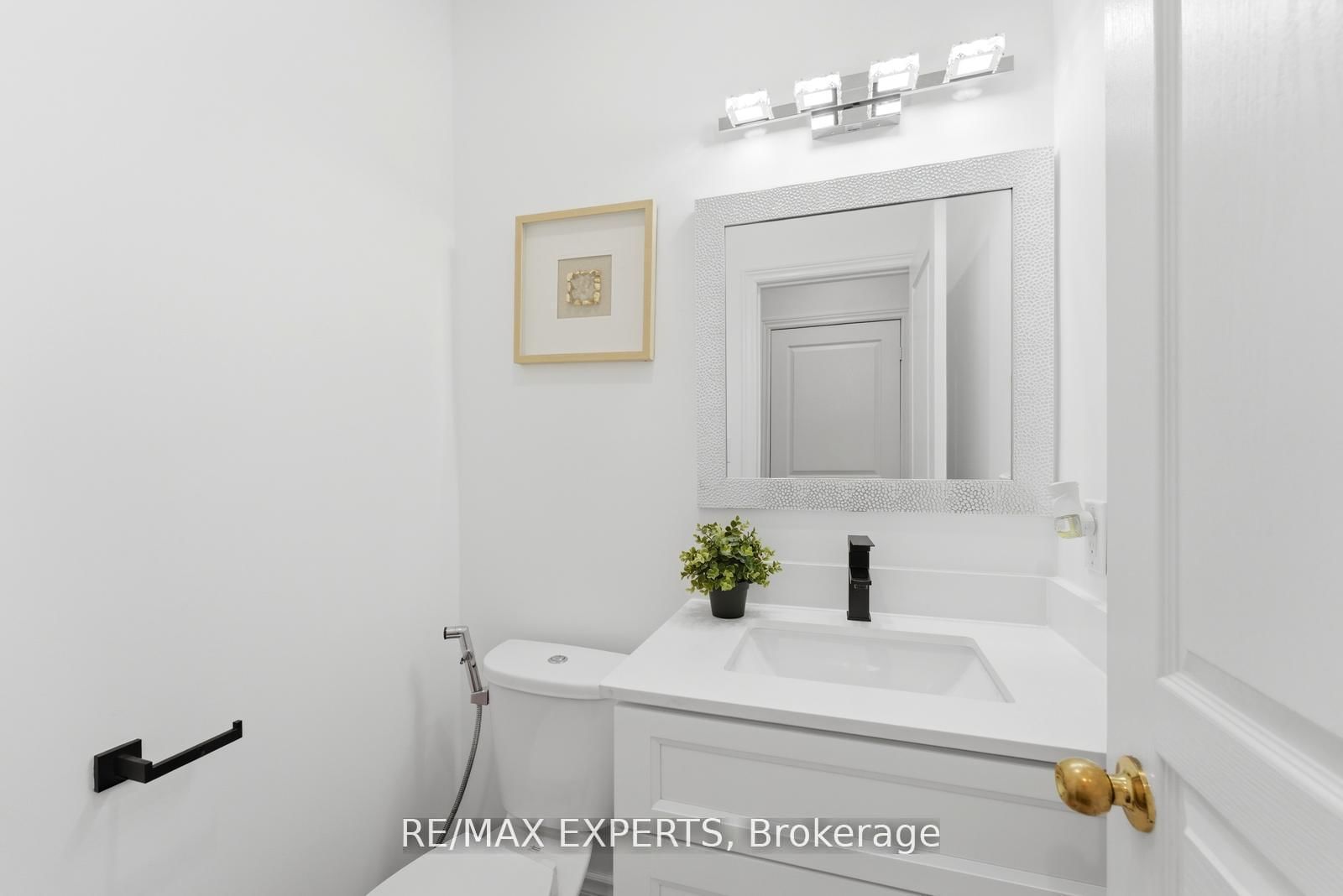 9 Port Arthur Crescent • Richmond Hill, ON photo 15