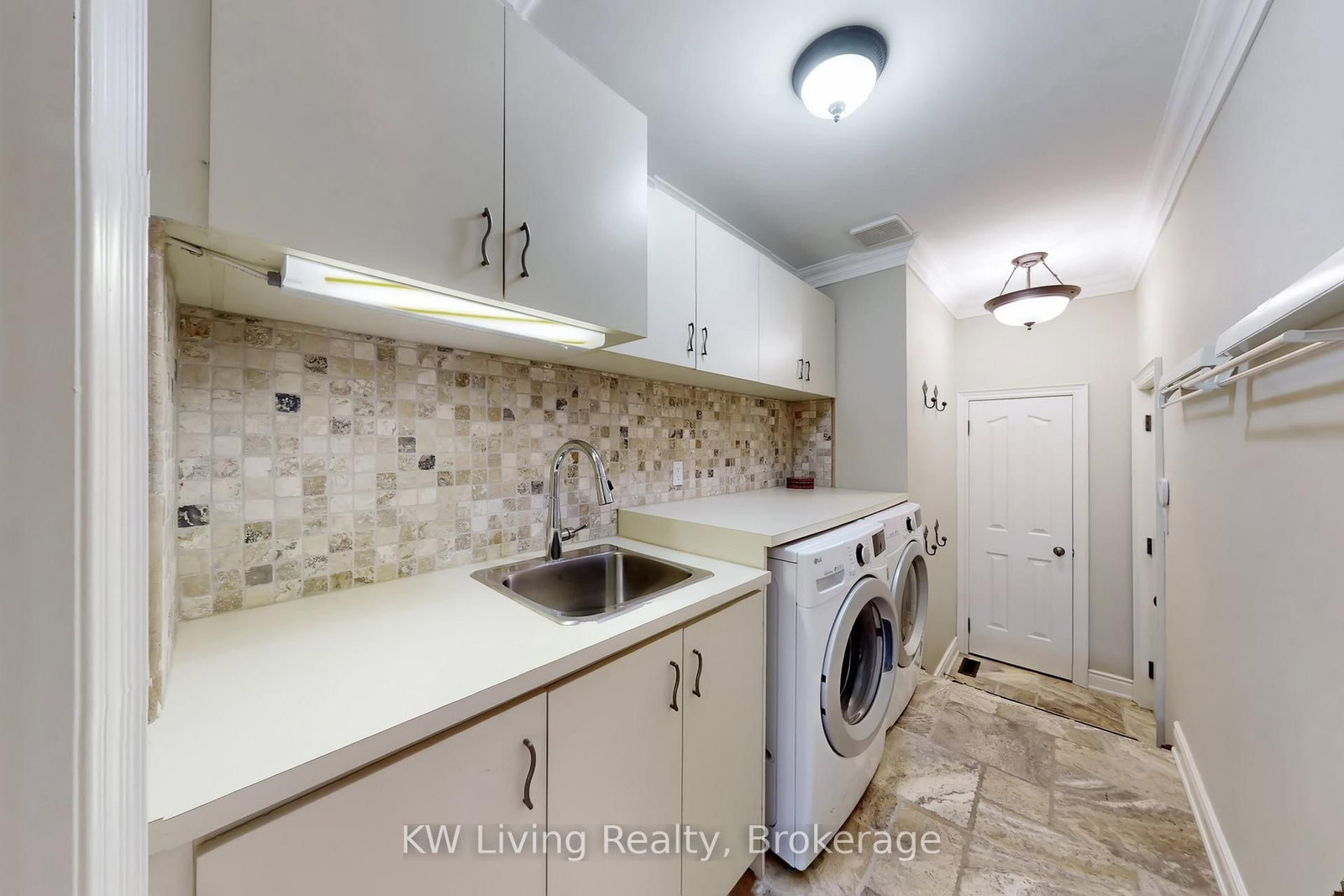 24 Highview Crescent • Richmond Hill, ON photo 15
