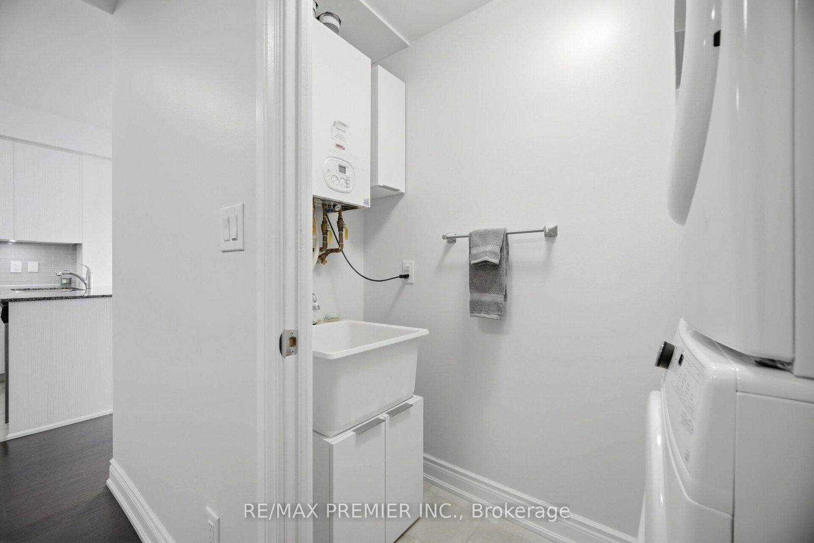 86 Woodbridge Avenue, Unit 305 - Photo 23