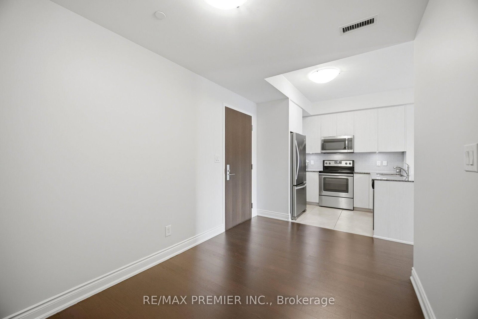 86 Woodbridge Avenue, Unit 305 - Photo 8